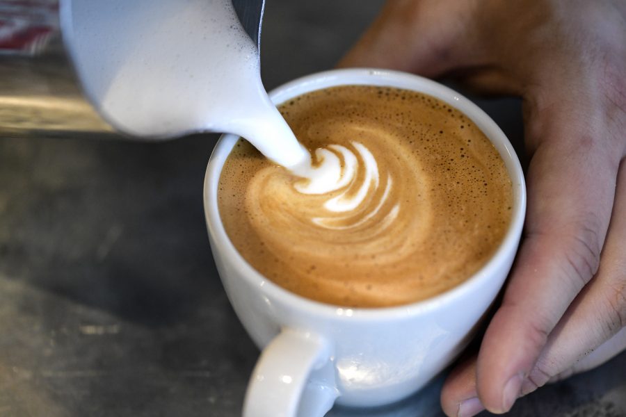 Kaffepriset sjunker på hopp om bra skörd - BARISTA