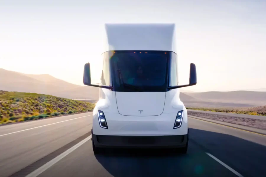 Tesla öppnar för expansion i Kina - Tesla photo Semi-Performance-Desktop-Global