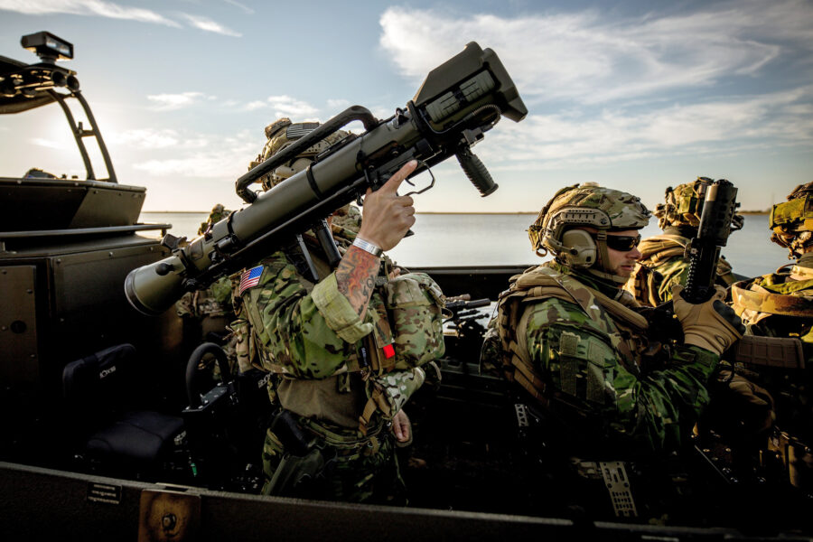 Analytikerna räknar med vinstlyft för Saab - SAAB Carl Gustaf