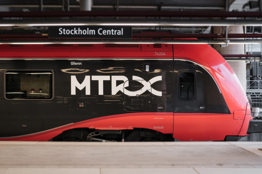 Finska VR-group köper upp MTR Express - Stadler PRM – 1