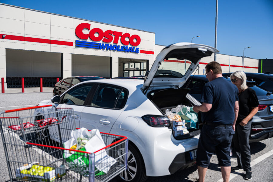 Sveriges BNP-indikator sjönk i årstakt i maj - costco shopping handel bnp butik