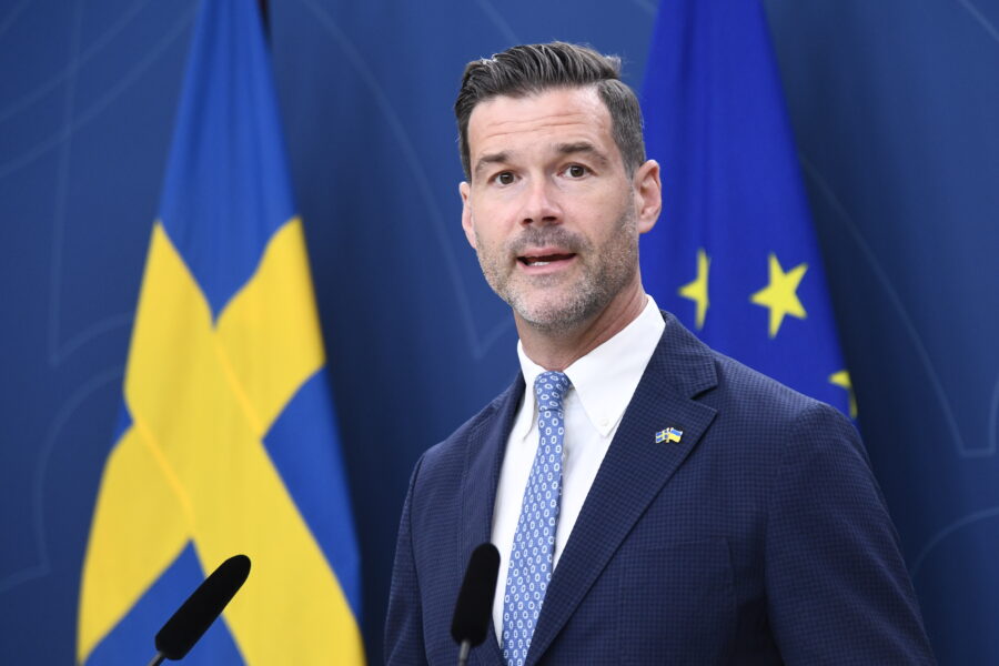 Sverige lägger ner sin röst i omröstning om EU:s tullar på kinesiska elbilar - WEB_INRIKES