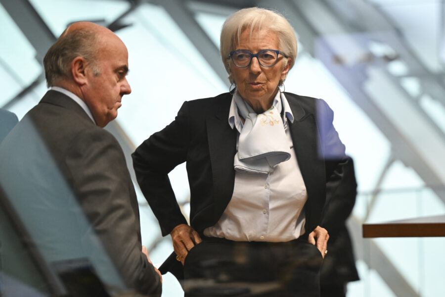 Christine Lagarde och ECB sänker räntan för första gången sedan 2019.