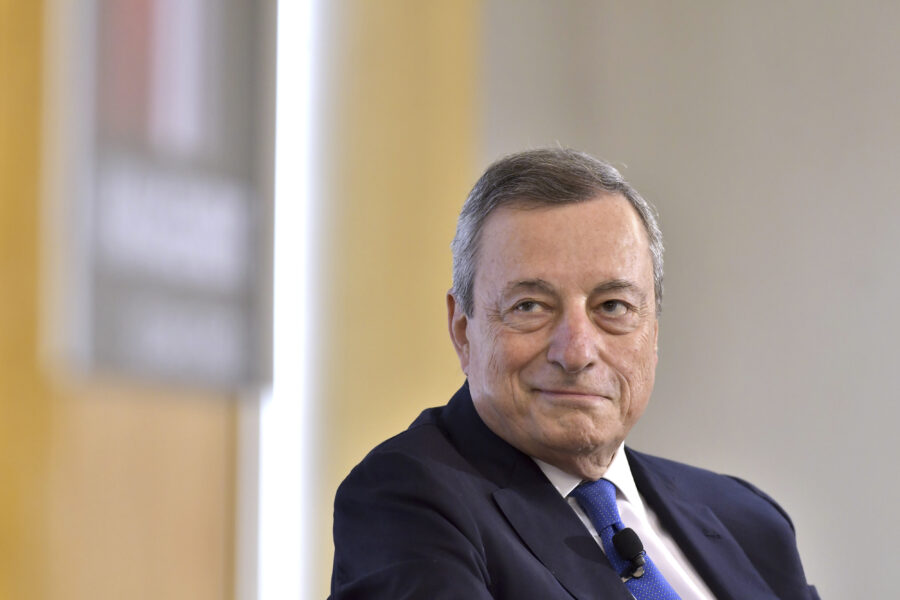 Draghi vill att EU investerar 800 miljarder euro - Miriam Pozen Prize awarded to former Prime Minister of Italy Mario Draghi