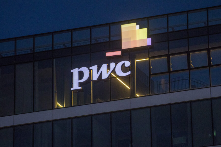 40 revisorer har blivit tillfrågade att ta sig an Fastator – alla har tackat nej - PWC logo