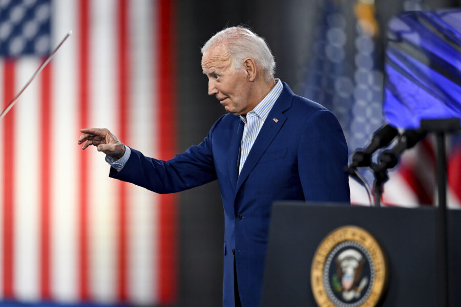 Biden skyller svag debatt-prestation på resor - Election 2024 Biden