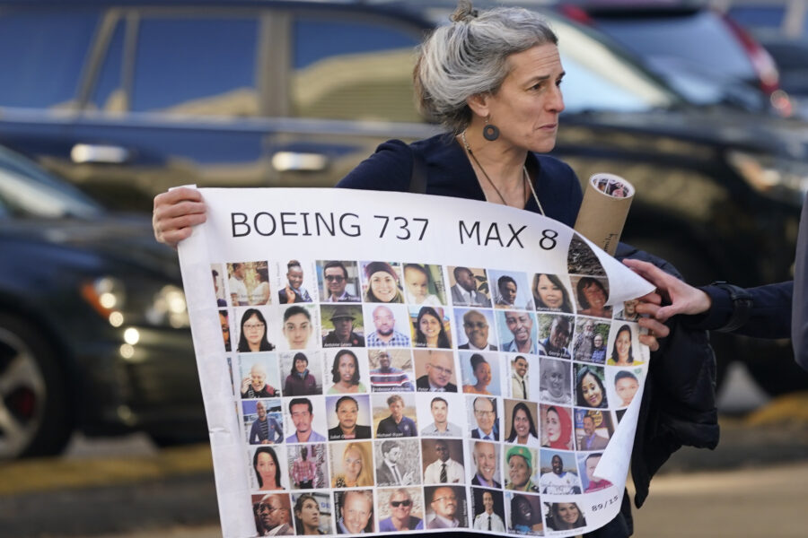 Boeing får mångmiljardnota för 737-krascher - Boeing Arraignment