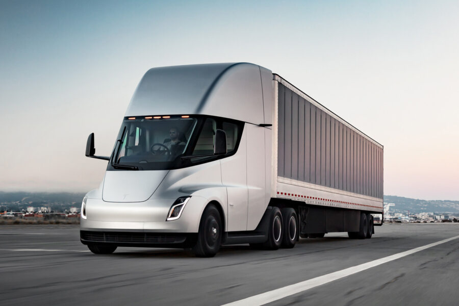 Tesla vill lansera eldriven lastbil i Europa - Tesla lastbil truck