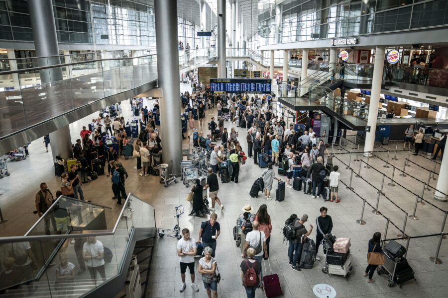 Danska staten köper majoritetsandel i Copenhagen Airports - Denmark SAS Strike