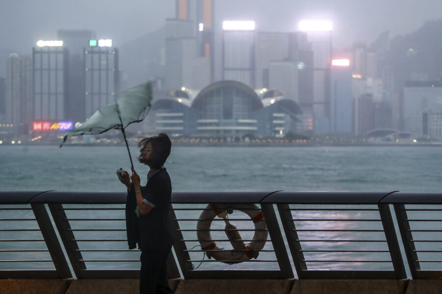 Hongkong stoppar börshandeln på grund av tyfon - Asia Typhoon