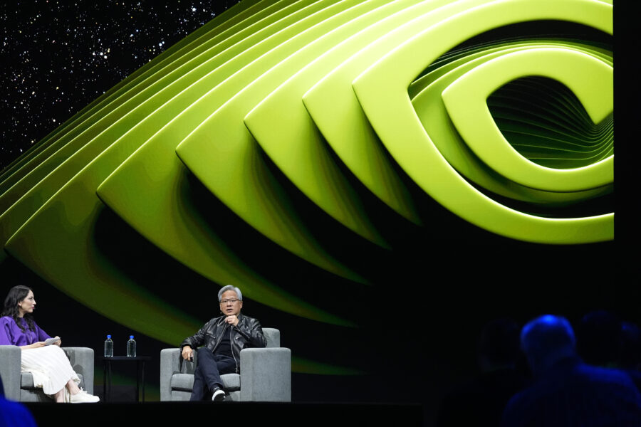 Softbanks VD: ”Nvidia är undervärderat” - Siggraph 2024 Jensen Huang