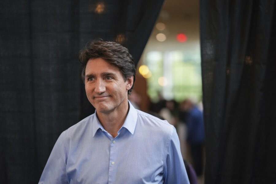 Kanada överväger nya skatter på import från Kina - Canada Trudeau