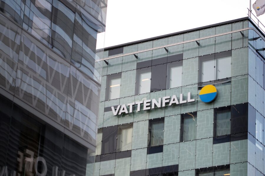 Vattenfall bygger högspänningsledning till Microsofts serverhallar - Vattenfall