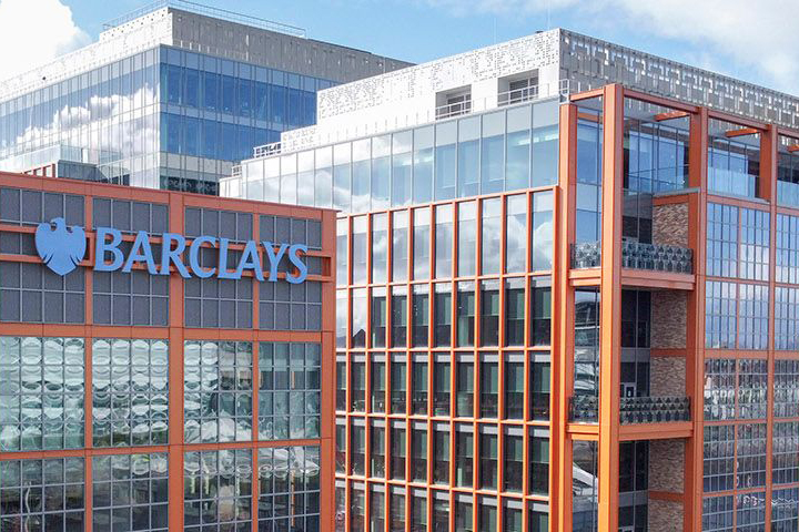 UBS spår 25% uppgång i banksektorn nästa år - Barclays