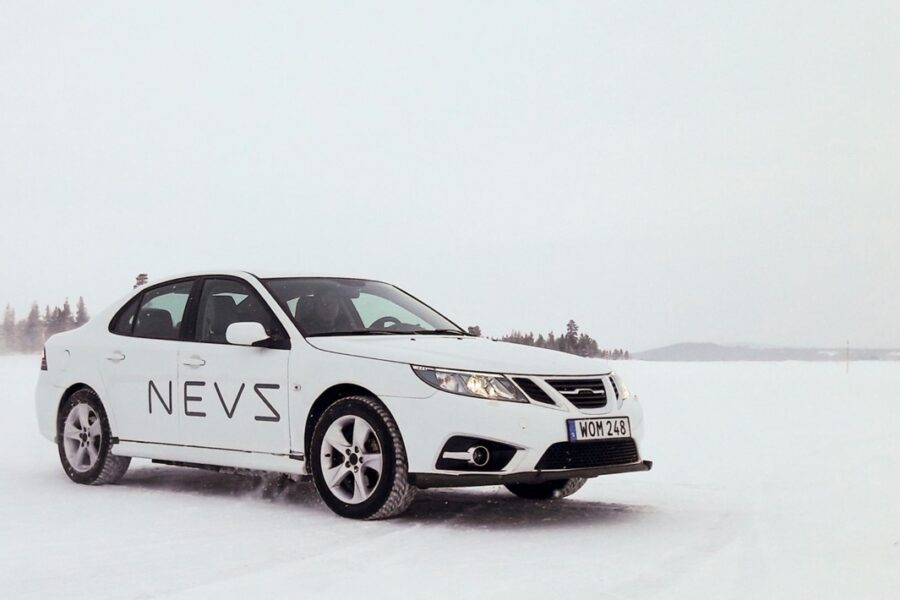 Nevs varslar alla anställda - NEVS-9-3-auf-Wintertestfahrt