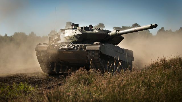 Sverige beställer stridsvagnar för 22 miljarder - Royal-Netherlands-Army-acquires-approx.-50-Leopard-2A8-tanks