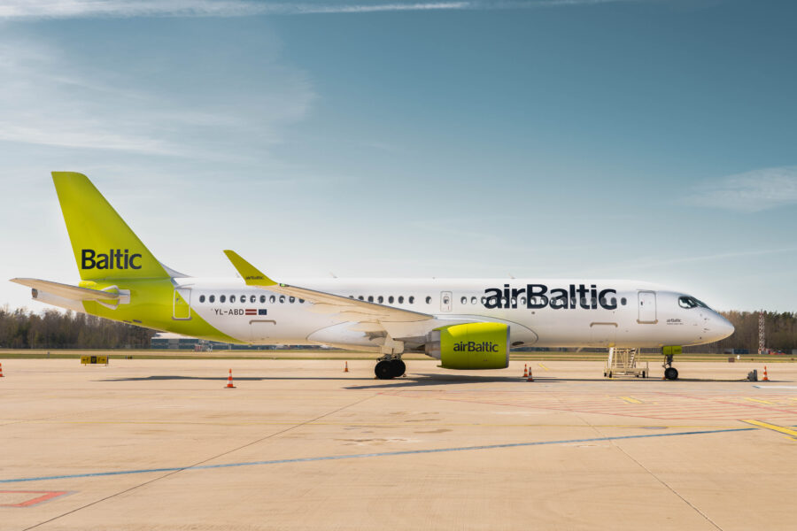 Lufthansa köper 10% i Airbaltic - airbaltic-airbusa220-1