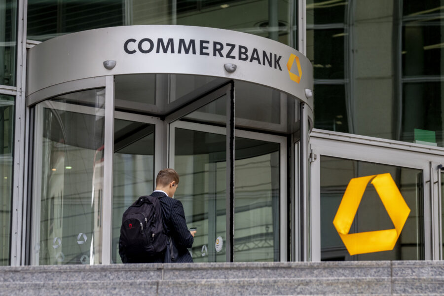 Commerzbank väntas dubbla utdelningen efter rekordvinst - Germany Commerzbank