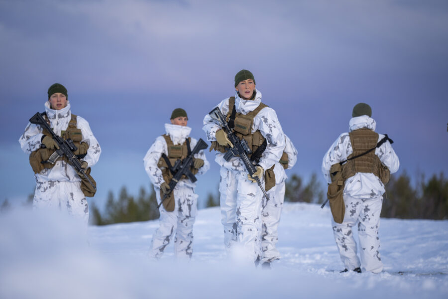 Nordiska länder vill samordna anskaffningen av ammunition - Forsvaret lanserer nye uniformer.